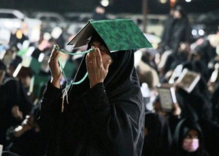 لیالی قدر | شب زنده‌داری مردم رودان در شب بیست و یکم رمضان