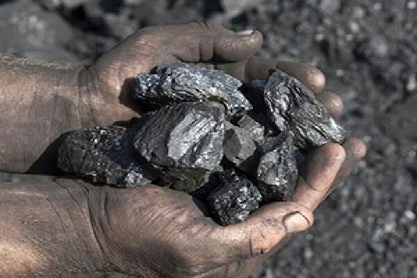 ۴۰تن سنگ کرومیت قاچاق در رودان توقیف شد