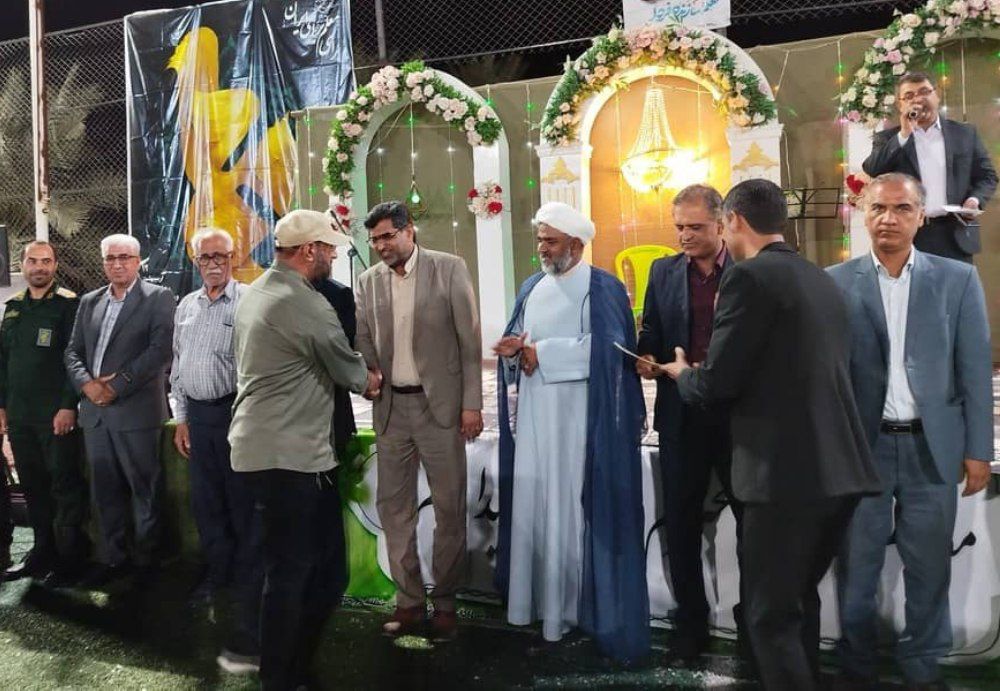 معلم، معمار آینده کشور است