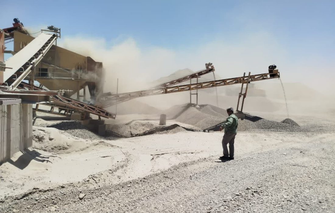 صدور اخطاریه به یک واحد سنگشکن در رودان به علت آلودگی هوا