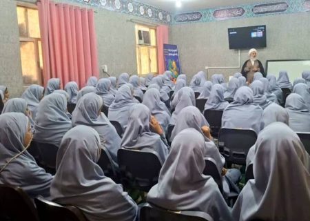 برگزاری نشست‌های تخصصی نمازشناسی در مدارس رودان