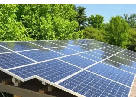 ۳۲ نیروگاه خورشیدی ۵ کیلو واتی ویژه مددجویان رودخانه راه اندازی شد