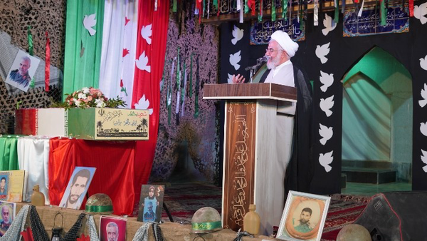 استقبال پرشور مردم هرمزگان از پیکر مطهر شهدای غریب در ایام فاطمیه بینظیر است