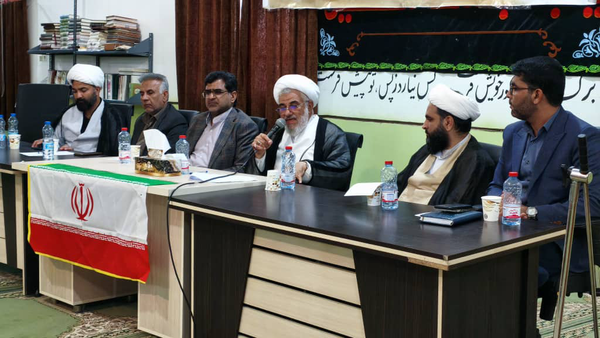 تأکید فرماندار رودان بر فراهم‌سازی زیرساخت‌های لازم برای ایجاد نمایندگی نهاد امامت جمعه در بخش جغین