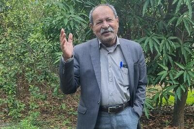 پاسداشت هنر و ادب جنوب، مراسم شعرخوانی بر مزار منصور ضمیری برگزار شد