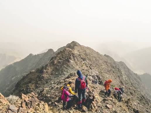 نمایی دیدنی از ارتفاعات کوه “گُرّوم” رودان پس از باران