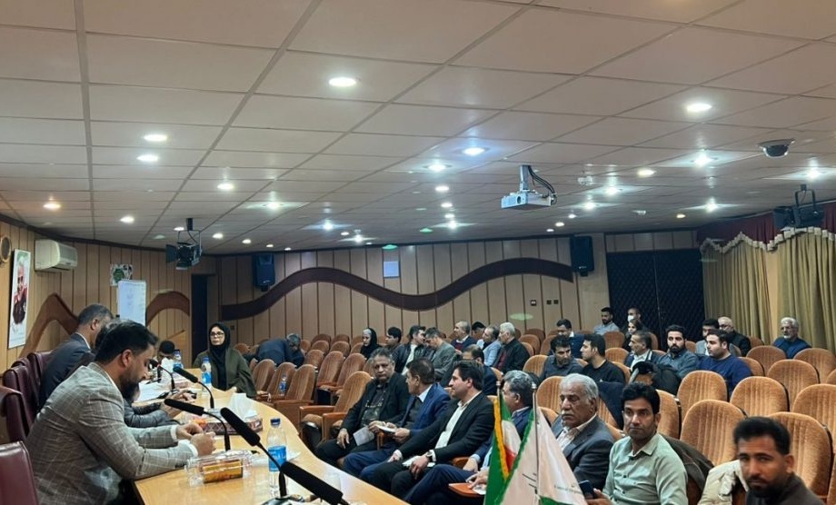 دو کشاورز رودانی عضو هیئت مدیره انجمن ملی گلخانه‌داران شدند