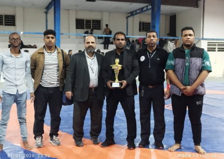 رودان قهرمان مسابقات کشتی پنج جانبه شد