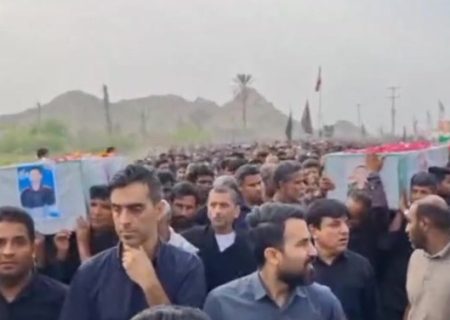 تشییع پیکر شهید رهگشای و آشوب‌پور در جغین رودان با حضور گسترده مردم