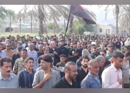 جغین فرزند شهیدش را به آغوش کشید