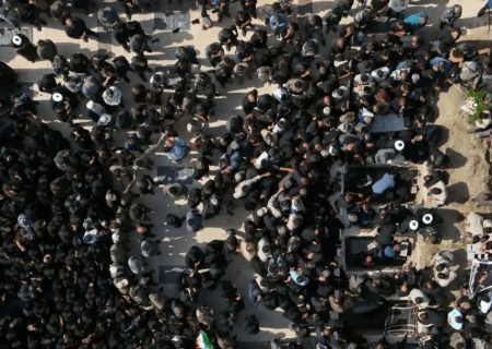 پیکر ۳ شهید حملات اخیر اسرائیل- آمریکا در رودان تشییع شد