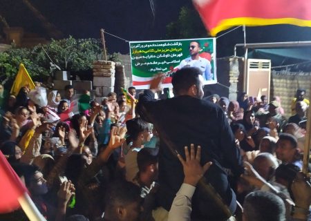 فرزند رودان از دل حادثه ناو دنا به وطن بازگشت