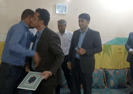 عیادت مدیرکل آموزش و پرورش هرمزگان از پیشکسوتان فرهنگی در رودان