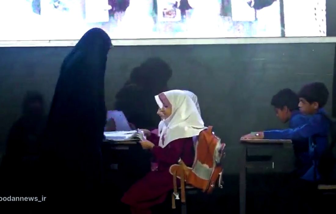 هنر دانشجویی در خدمت فرهنگ مقاومت؛ اجرای تئاتر خیابانی در رودان