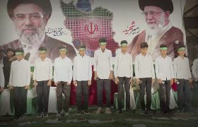 سرود “چشم تموم کائنات” در اجتماع مردمی رودان