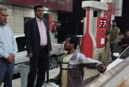 بازدید شبانه فرماندار رودان از پمپبنزینهای سطح شهر