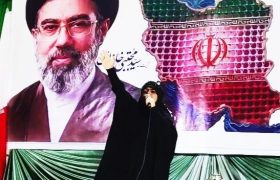 دختران میدان امام خمینی(ره) رودان