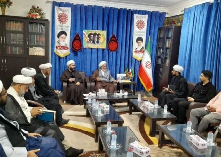 مساجد باید به کانون حل مسائل فرهنگی و اجتماعی محلات تبدیل شوند