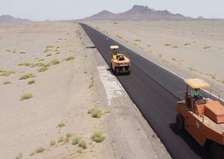آغاز عملیات آسفالت مسیر روستای رزوییه رودان با دستور استاندار هرمزگان