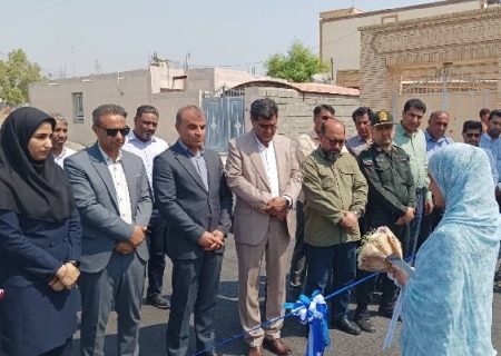 کلنگ‌زنی مدرسه ۱۲ کلاسه مرکز سلامت و افتتاح آسفالت محلات رودان